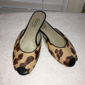 Talbots cheeta flats